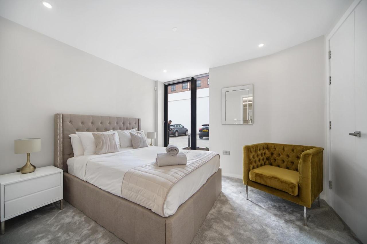 Lux Apartments In Fulham London Exterior photo